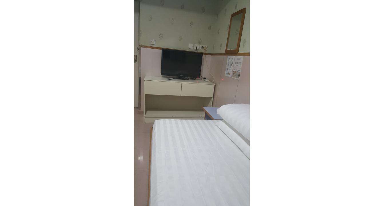 קוולון Wing Wah Hostel מראה חיצוני תמונה