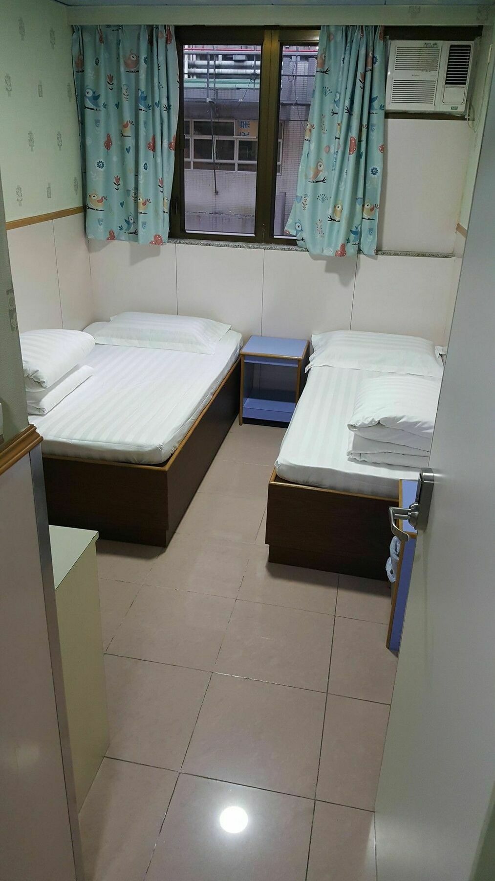 קוולון Wing Wah Hostel מראה חיצוני תמונה
